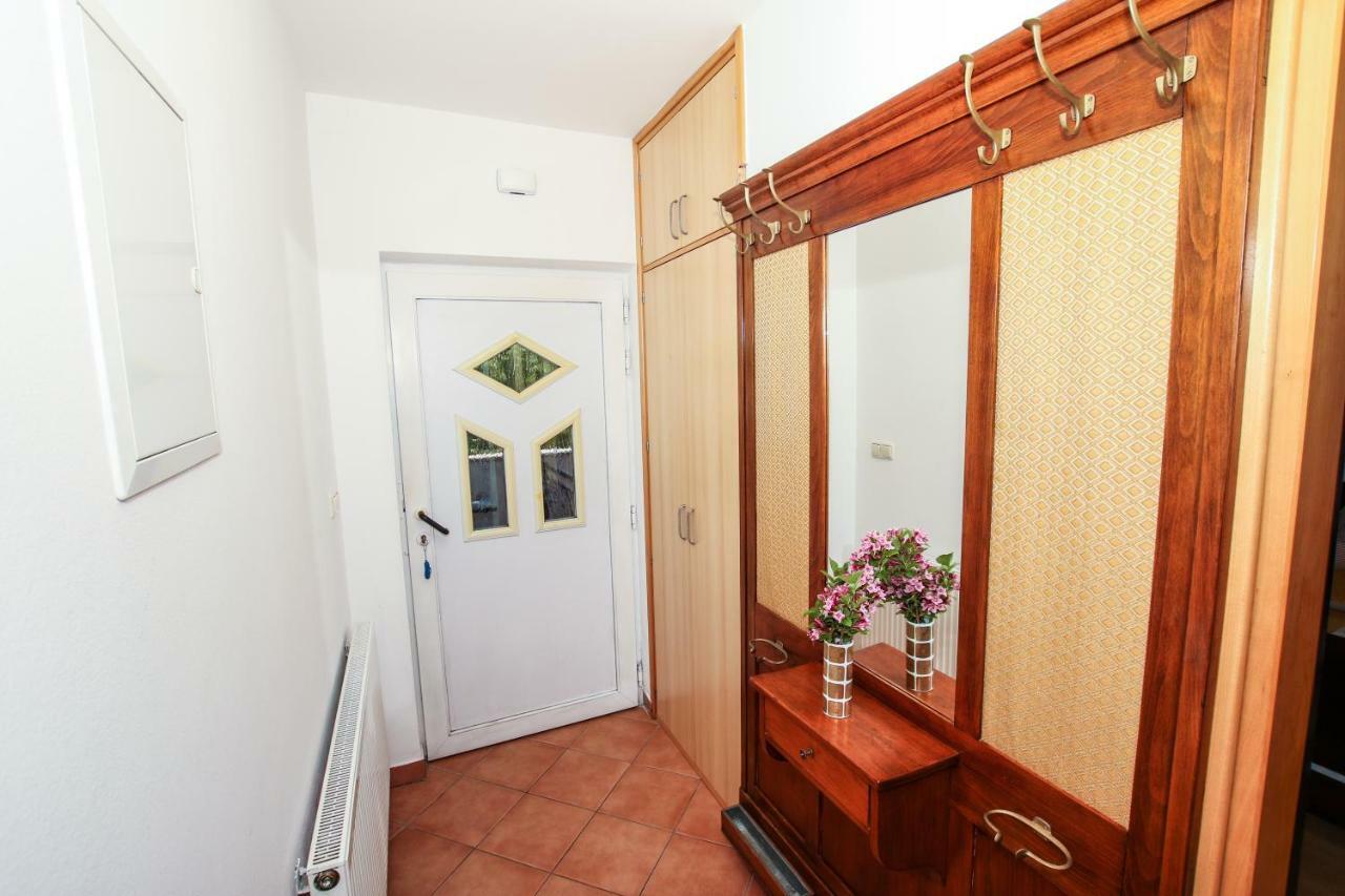 Apartmani Ljubica โปเรช ภายนอก รูปภาพ