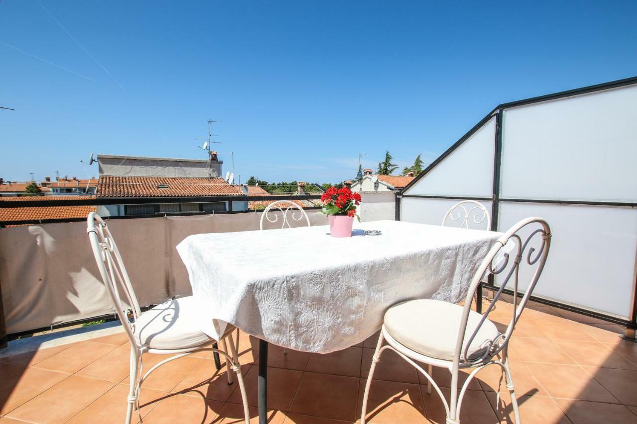 Apartmani Ljubica โปเรช ภายนอก รูปภาพ