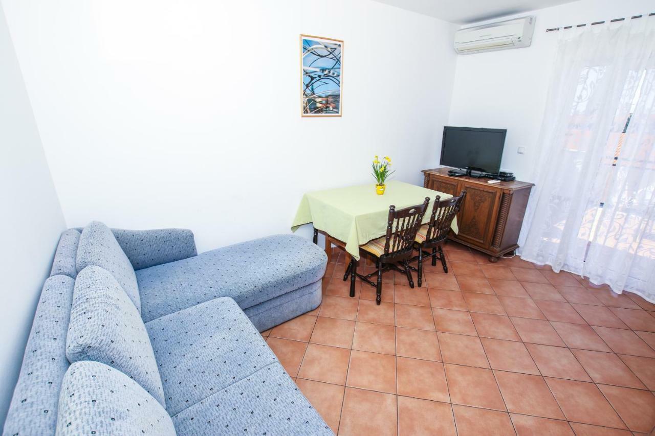Apartmani Ljubica โปเรช ภายนอก รูปภาพ